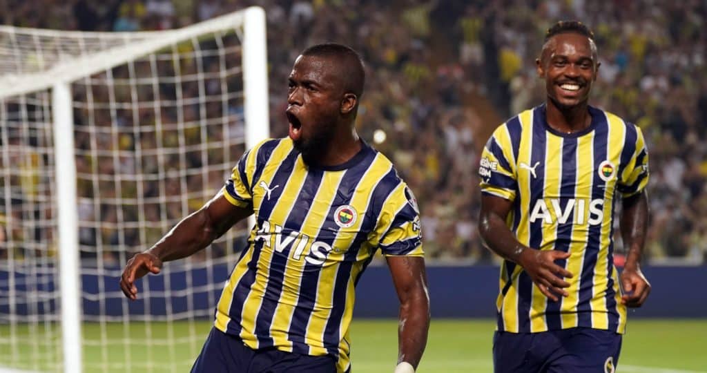 Erfolgreichste Fenerbahce Torschützen Enner Valencia schließt sich