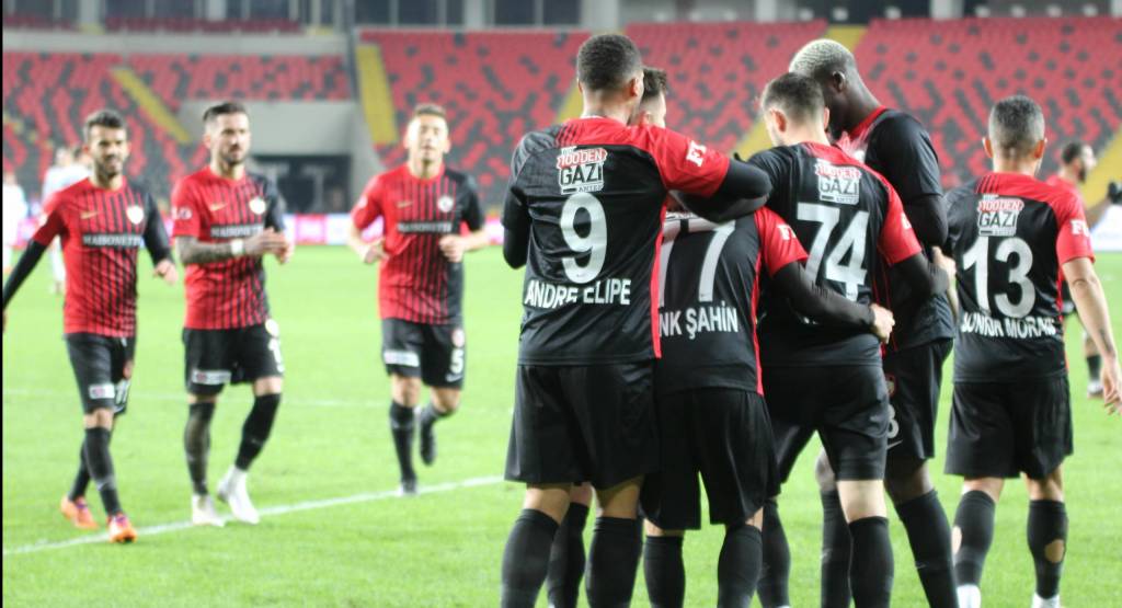 Gaziantep weiter nicht zu stoppen: Vorerst auf Platz eins – Remis zwischen Malatya und Sivas