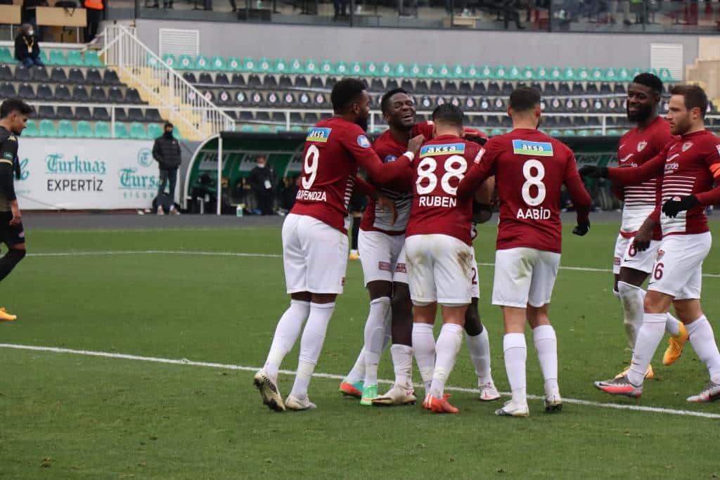 Hatayspor gewinnt in Denizli, Malatya schießt Rizespor ab