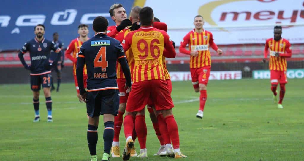 Halil Akbunar schießt Genclerbirligi ab, Basaksehir verliert in Kayseri!