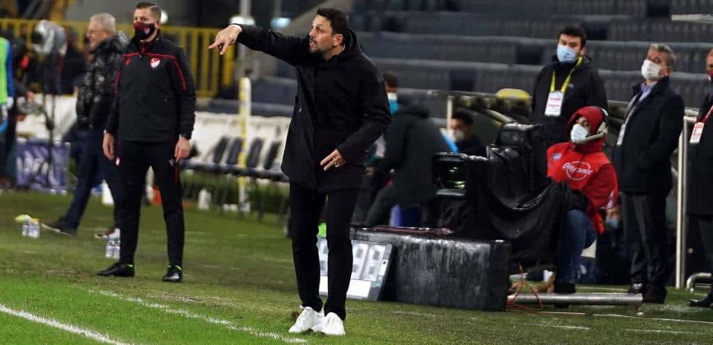 Fenerbahce-Coach Erol Bulut: „Ich bin mit den drei Punkten sehr zufrieden.“