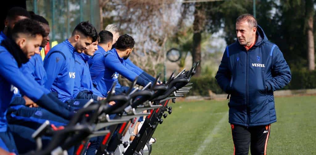 Konkurrenz patzt: Trabzonspor kann erstmals Platz vier erobern