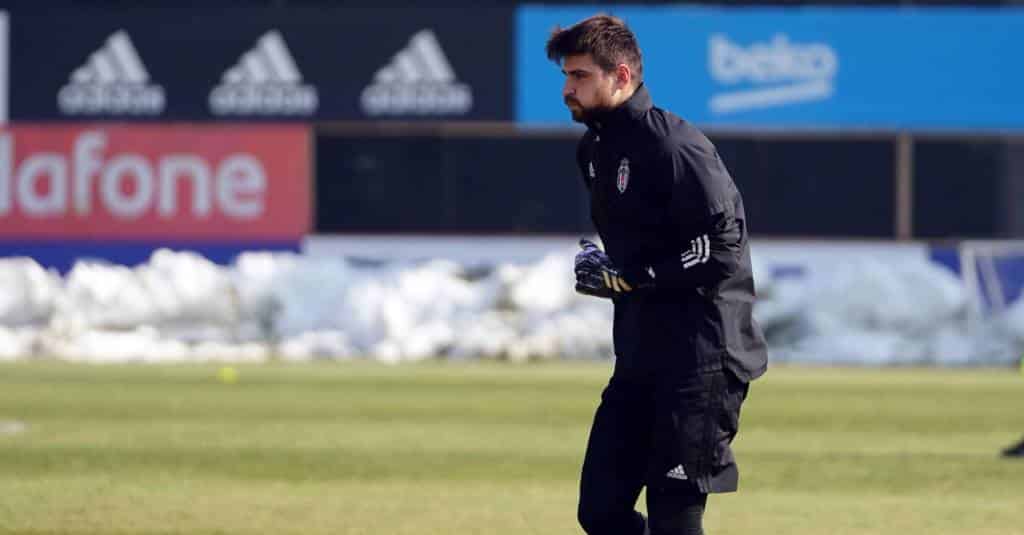 Besiktas-Keeper Ersin Destanoglu unter den besten zehn Torhütern in Europa!