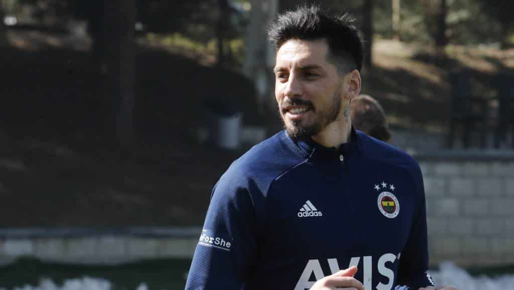 Derby-Woche bei Fenerbahce: Sosa soll junge Spieler im Galatasaray-Hexenkessel anführen