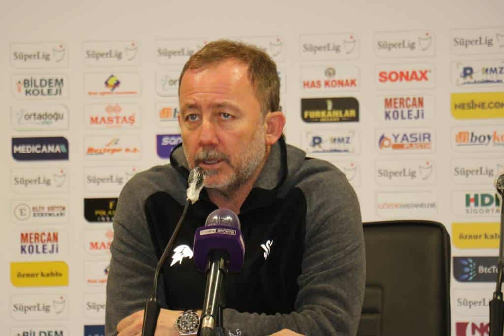 Besiktas-Coach Yalcin: „Nächste Woche wird entscheidend für restlichen Saisonverlauf“