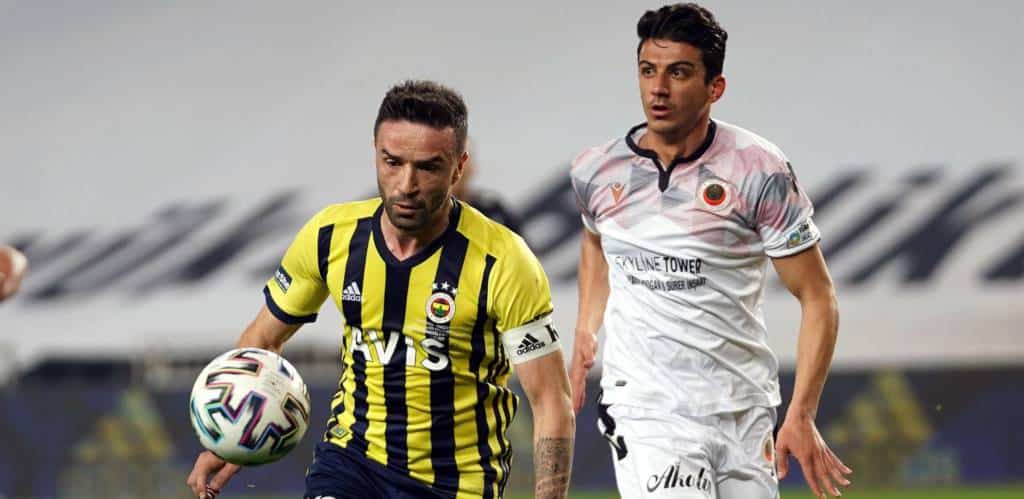 Fenerbahce: Verpasst Kapitän Gökhan Gönül Derby gegen Besiktas?