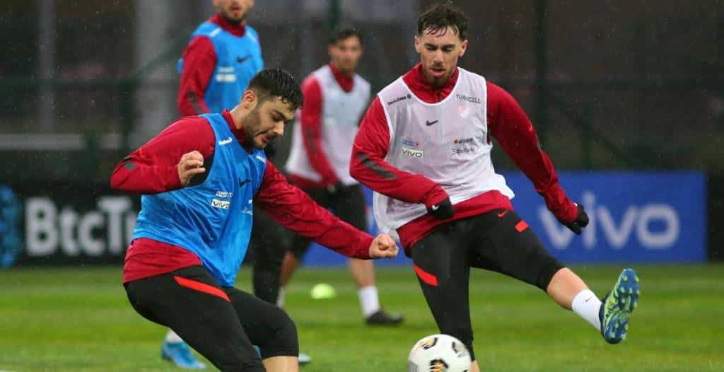 Nach Arsenal: Tottenham schaltet sich bei Orkun Kökcü ein