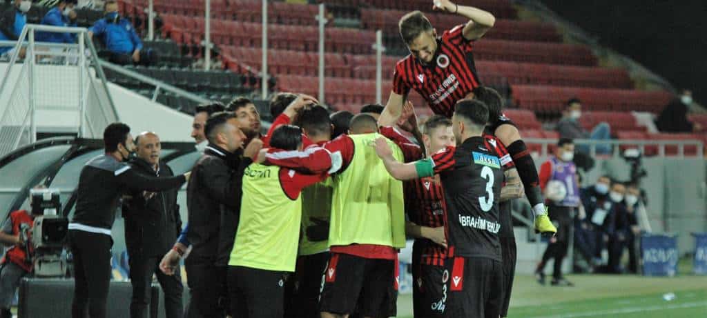 2:1-Sieg gegen Rizespor – Bizati bringt „Gencler“ zurück in die Spur