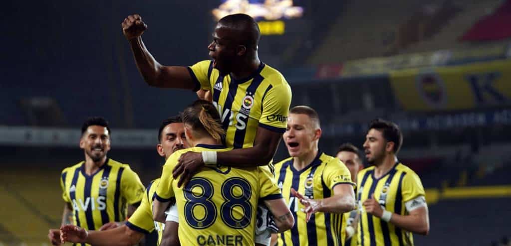 3:2-Sieg über Kasimpasa: Fenerbahce feiert dritten Sieg in Folge – Valencia mit Doppelpack!