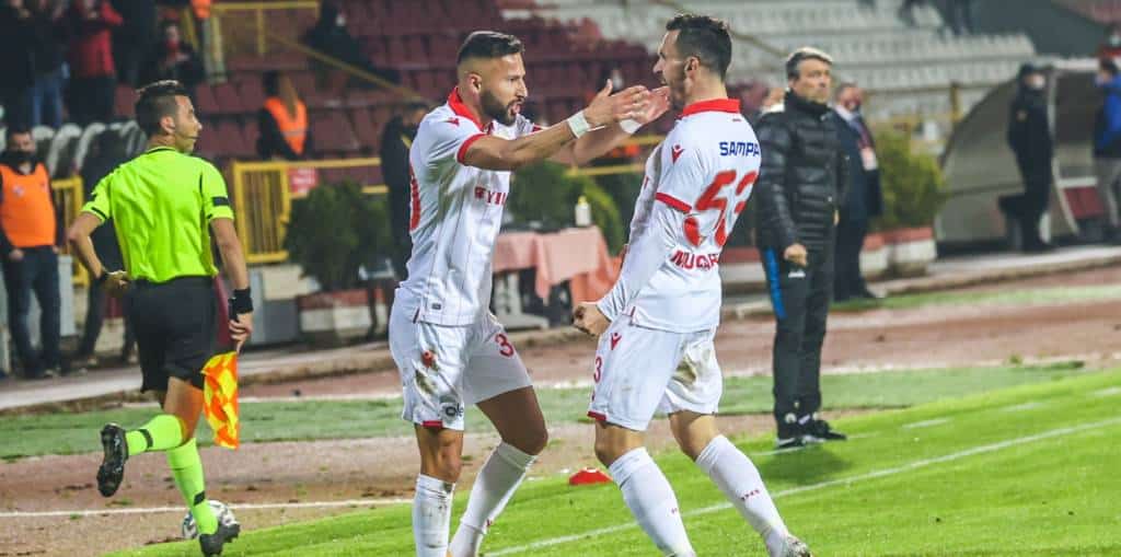 TFF 1. Lig-Roundup: Aufsteiger werden am letzten Spieltag im Photo-Finish ermittelt