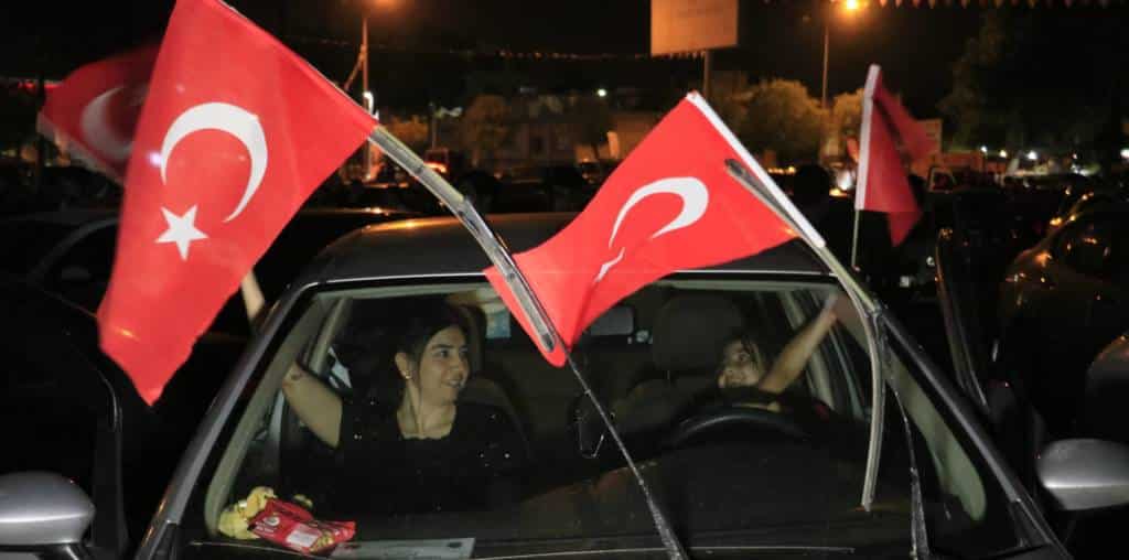 EURO 2020: Türkei in Aserbaidschan eingetroffen – Cüneyt Cakir leitet erstes Spiel