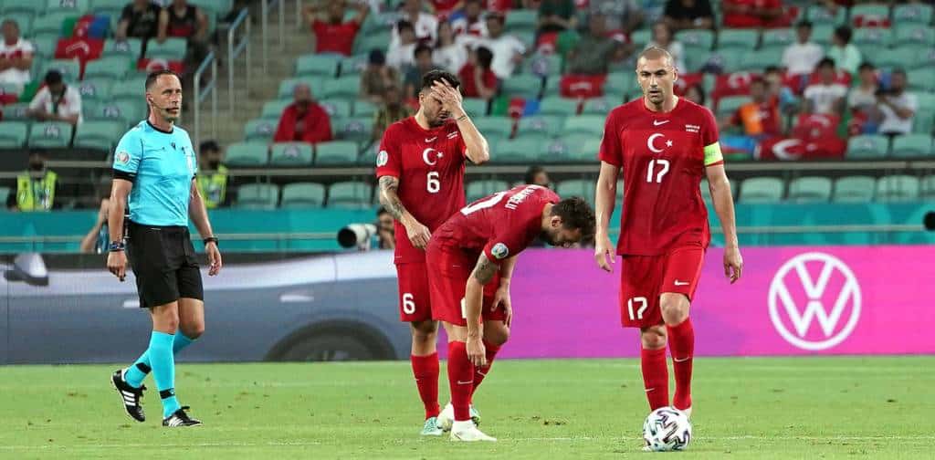 Türkei vor EM-Aus – Senol Günes: „Standen nach Italien-Spiel immer noch unter Schock“