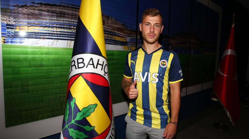Ohne Serdar Dursun, mit Berisha und Max Meyer: Der Europa League-Kader von Fenerbahce