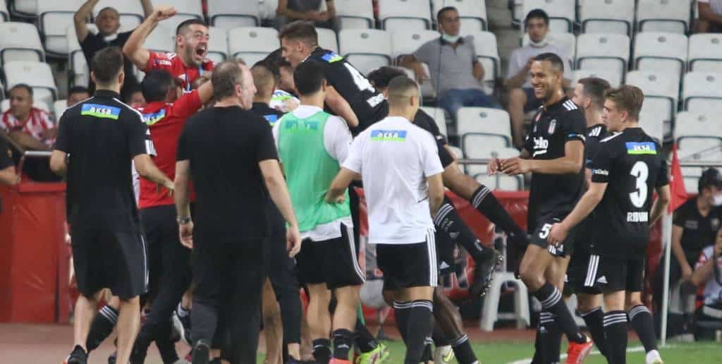 3:2! Ersatzgeschwächtes Besiktas dreht 0:2-Rückstand in Antalya