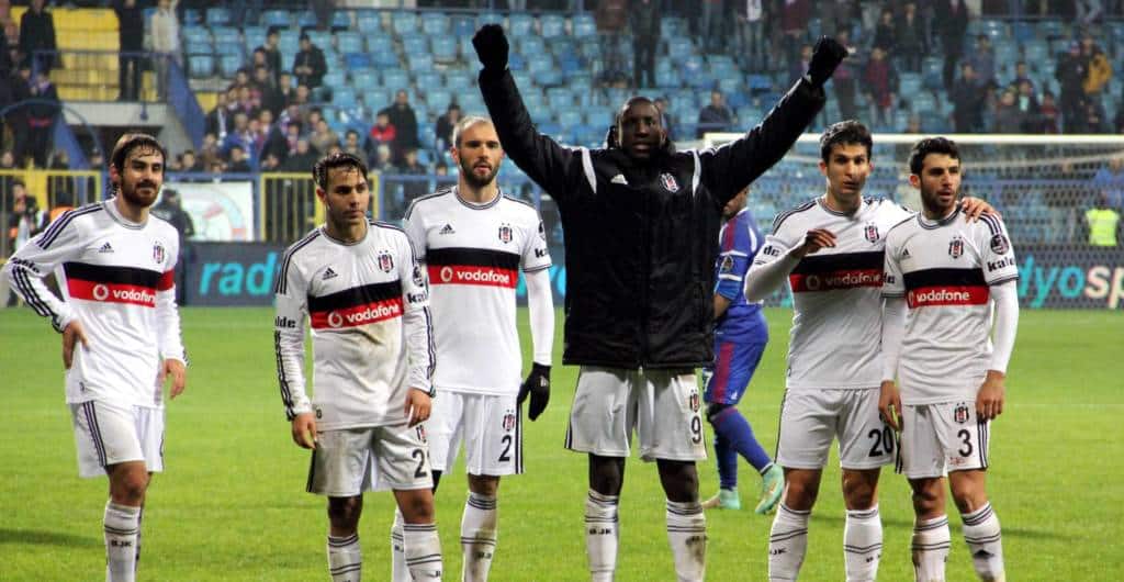 Meister mit Basaksehir & Besiktas: Demba Ba gibt Karriereende bekannt