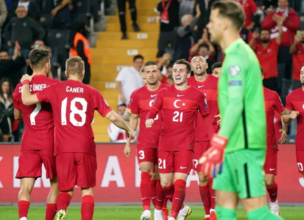 Kuntz-Debüt missglückt – Türkei nur Remis gegen Norwegen