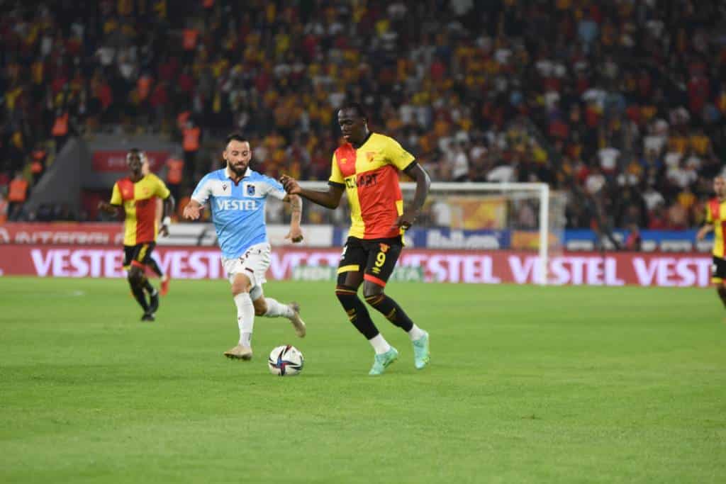 1:0 bei Göztepe! Gervinho lässt Spitzenreiter Trabzonspor jubeln