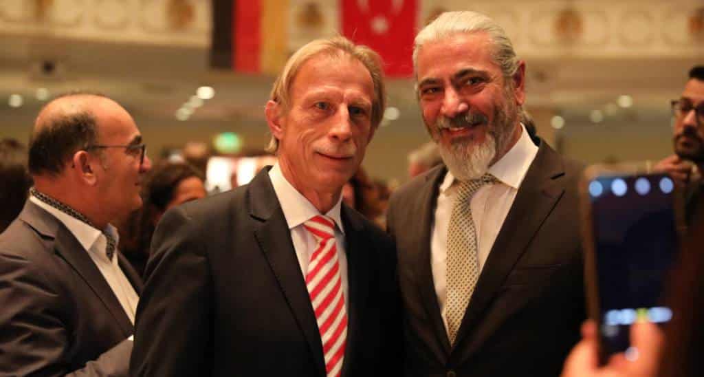 Christoph Daum: „Kuntz hat Selbstmord-Job angenommen“