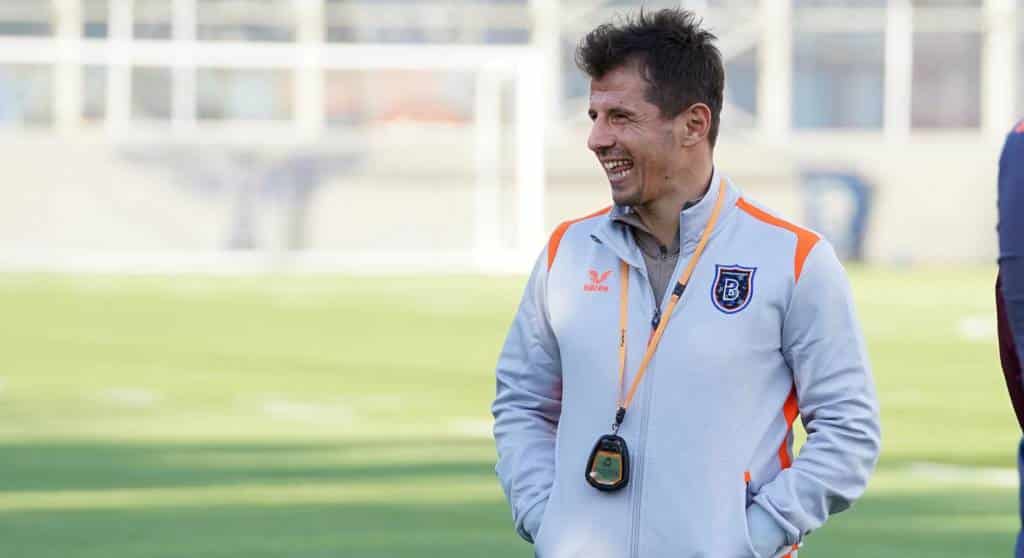 Emre Belözoglu: „Ich war es, der gesagt hat, dass ich nicht bei Fenerbahce bleiben will“