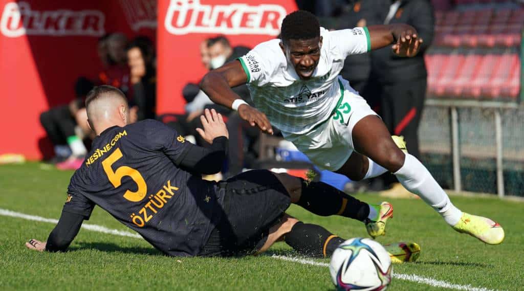 Galatasaray gewinnt Test gegen Bursaspor 5:2 – Coach Terim watscht Keeper Cipe dennoch ab