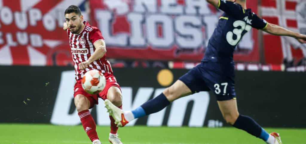 Trabzonspor verhandelt mit Masouras, Solbakken und Puchacz – Sari liebäugelt mit Abschied