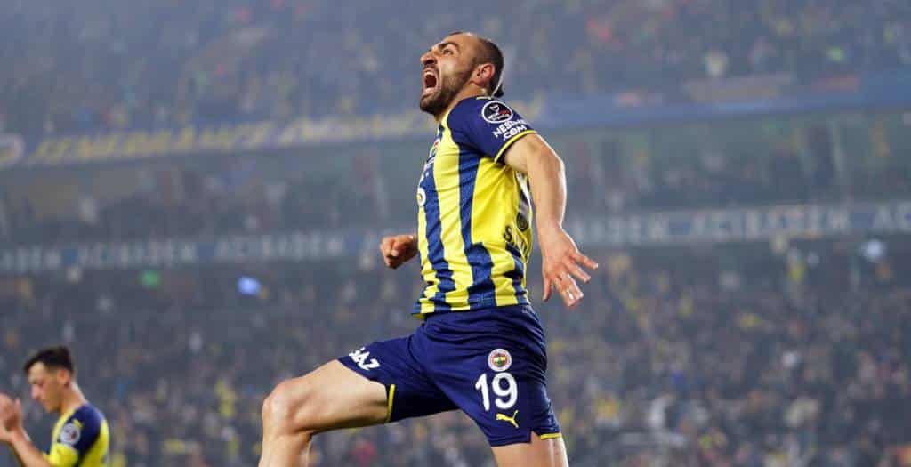 Hattrick! Serdar Dursun beschert Fenerbahce deutlichen Sieg gegen Rizespor