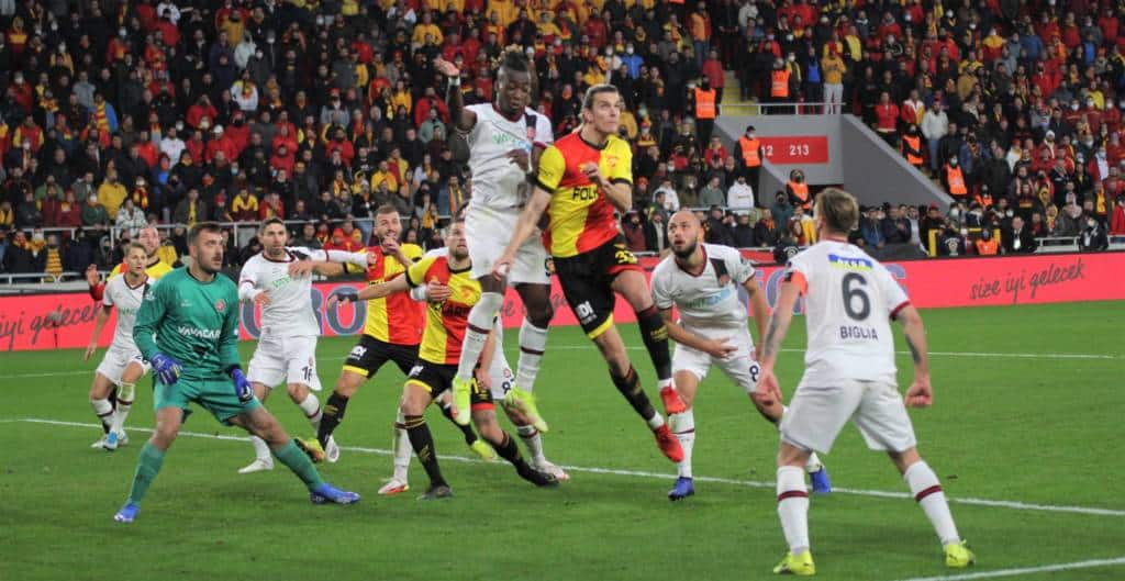 Die Spieler mit den meisten Pässen in der Süper Lig