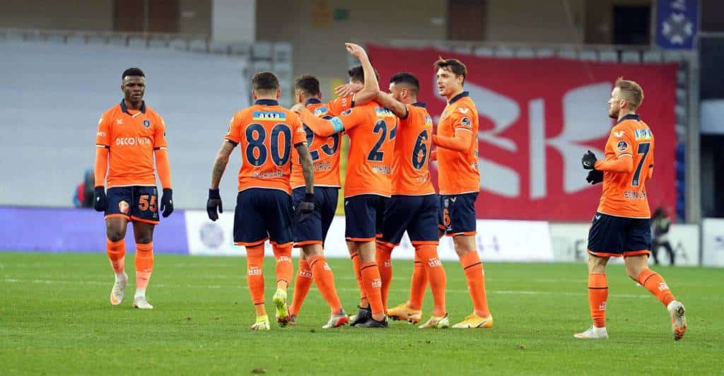 Süper Lig: Basaksehir gewinnt gegen Giresun – Kasimpasa holt späten Punkt in Antalya