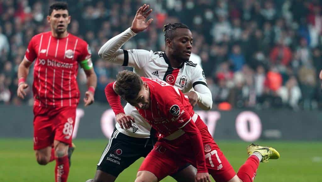 Nullnummer in Istanbul: Besiktas und Antalyaspor teilen sich die Punkte