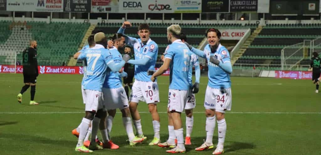 Kouassi trifft erstmals – Trabzonspor nach Arbeitssieg in Denizli im Pokal-Viertelfinale