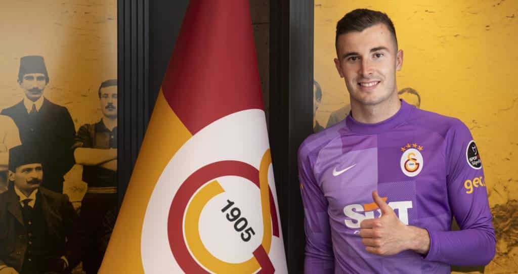 Acht Spieler verlassen Galatasaray – Özbek kandidiert offiziell als Präsident