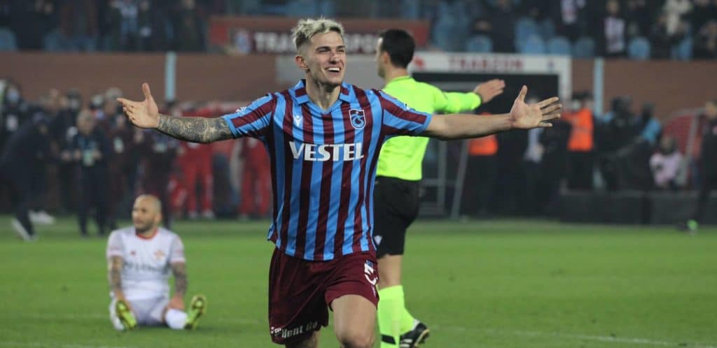 Trabzonspor: Berat Özdemir wechselt zu Ettifaq FC – Folgt Besiktas-Profi Welinton?