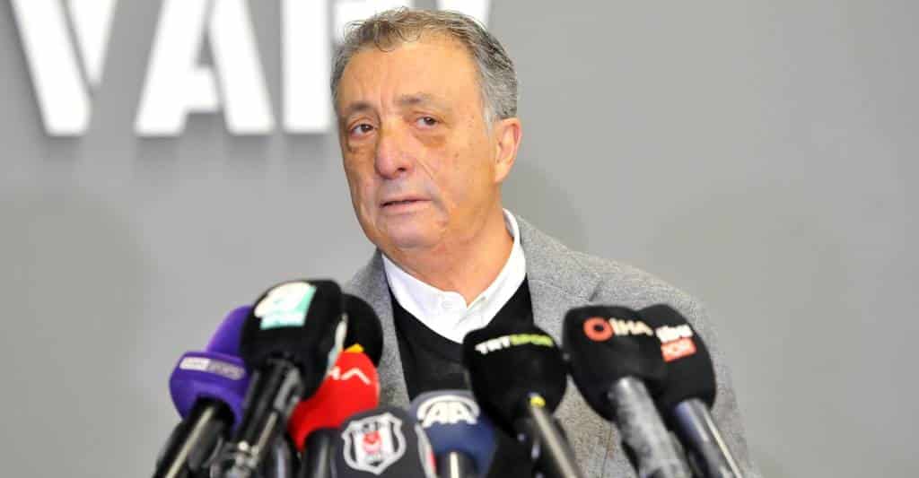 Besiktas-Präsident Cebi: „Weghorst entscheidet sich am Mittwoch“