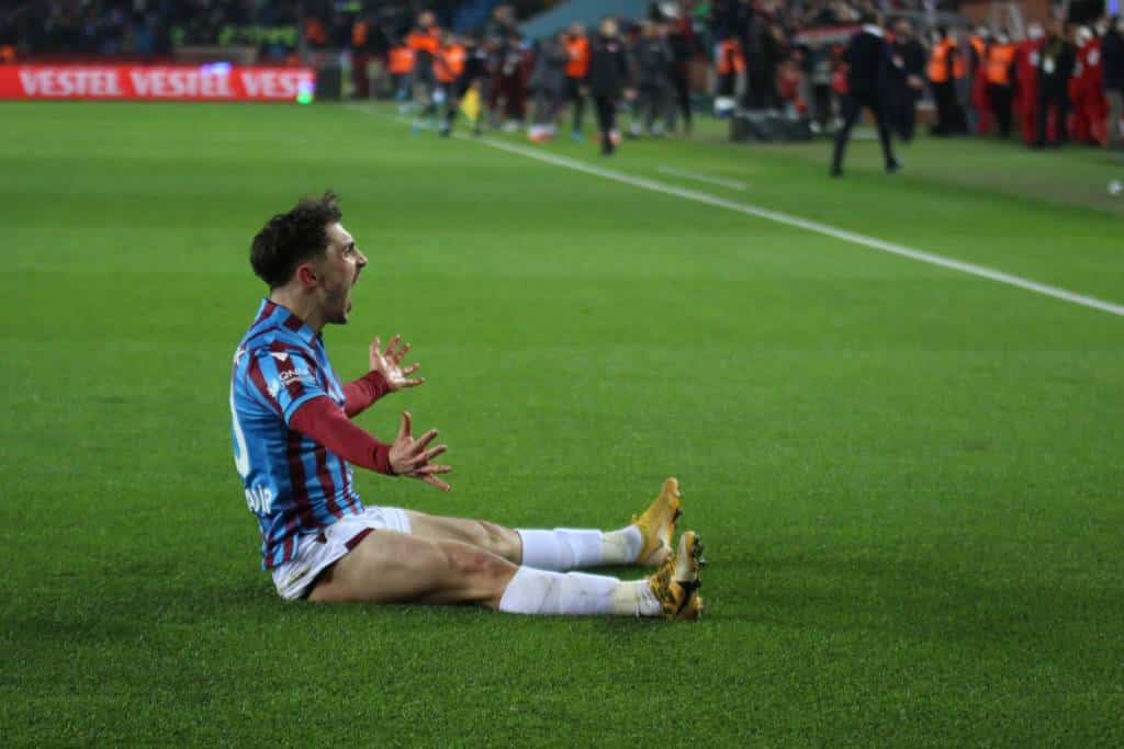 Visca & Ömür stark: Trabzonspor gewinnt rasantes Spiel gegen Göztepe