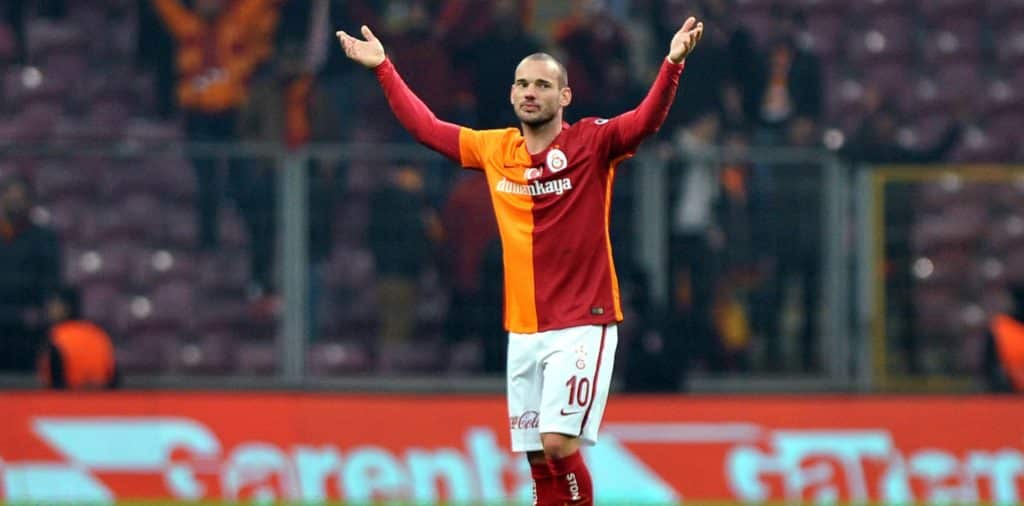 Wesley Sneijder: „Ich werde die Kampagne zur Unterstützung der Erdbebenopfer zu einem internationalen Projekt machen“