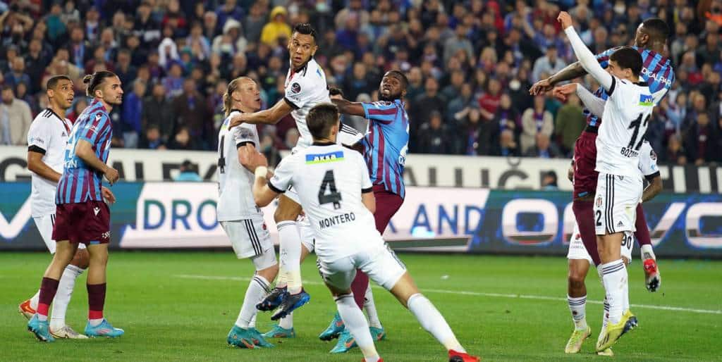 Trabzonspor und Besiktas trennen sich nach einem hart umkämpften Spiel mit einem 1:1-Remis
