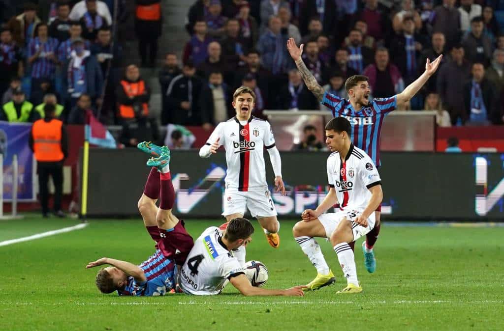 Nach geplatztem Frankfurt-Transfer: Ridvan Yilmaz wechselt zu den Glasgow Rangers!