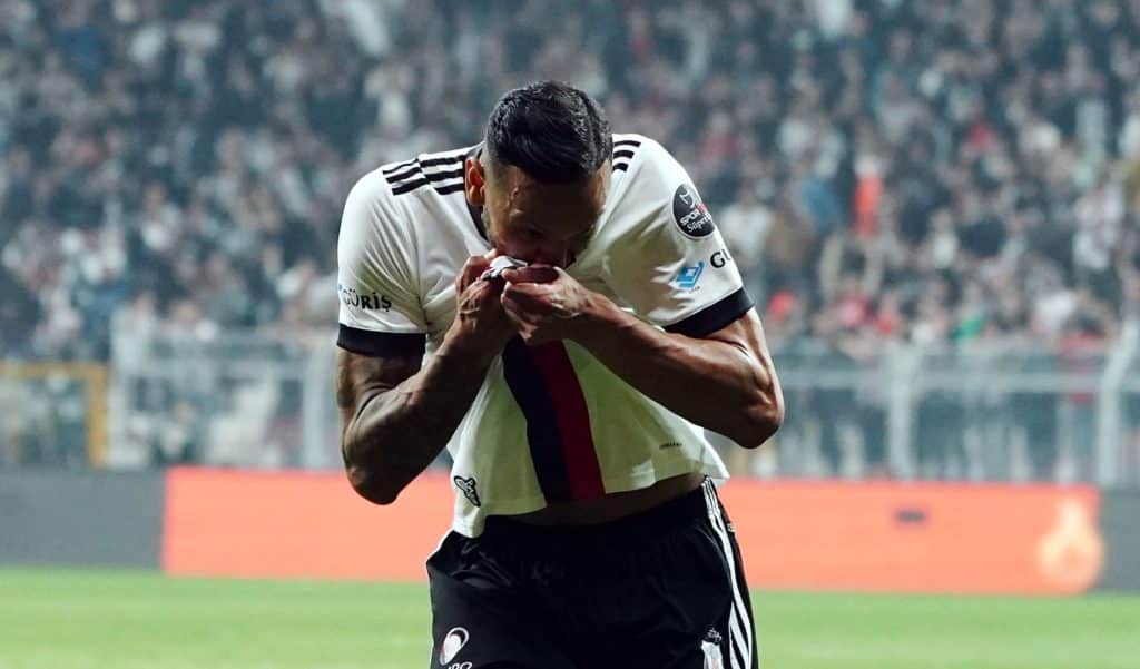 Besiktas-Sportdirektor Kazanci: „Hoffe, dass Josef lange Jahre bei uns bleibt“