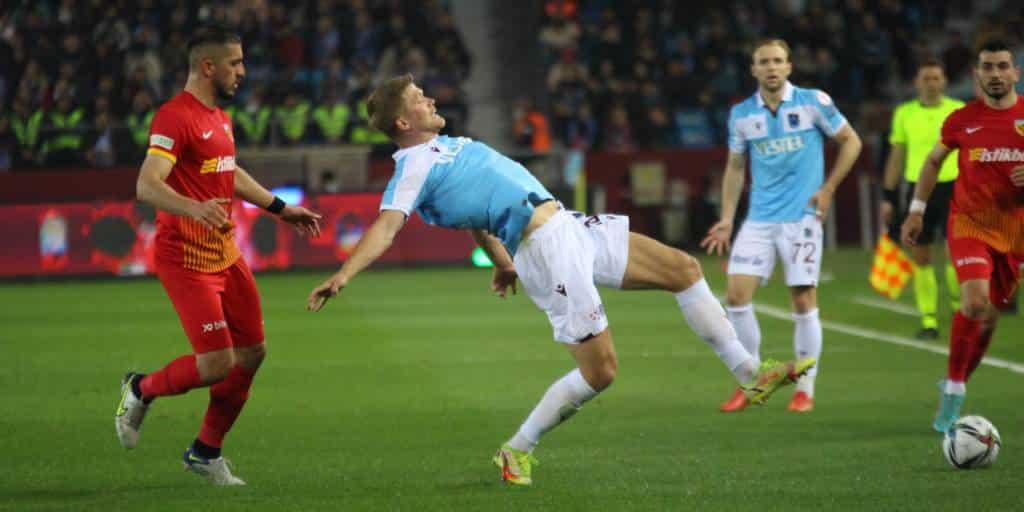 Pokal-Halbfinale: Trabzonspor feiert 1:0-Arbeitssieg gegen Kayserispor