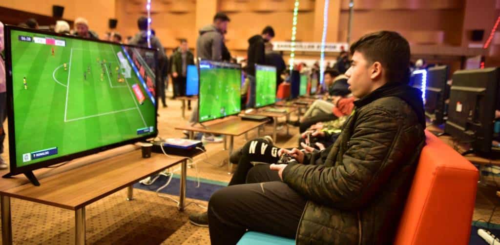Gaming: EA muss sich zukünftig auf mehr Konkurrenz einstellen