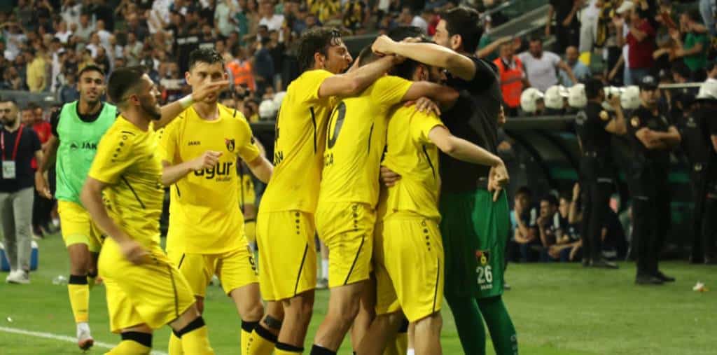 2:1-Sieg gegen Bandirma: Istanbulspor letzter Süper Lig-Aufsteiger