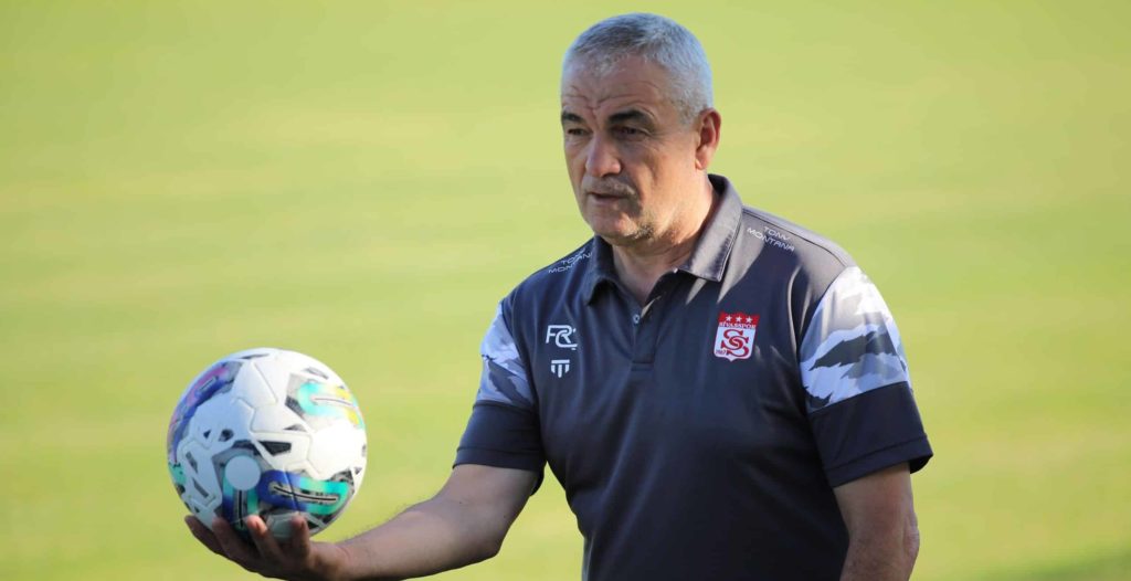 Sivasspor-Trainer Riza Calimbay: „Der Nationaltrainer der Türkei muss ein Türke sein!“