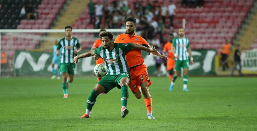 Keine Tore: Konyaspor und Basaksehir teilen sich die Punkte