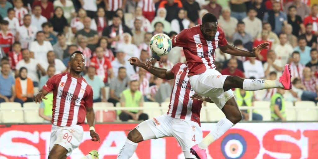 Sivasspor unterliegt Malmö und spielt in der Conference League-Gruppenphase weiter