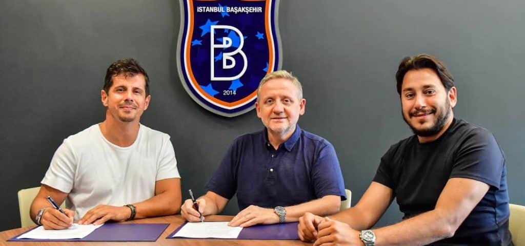 Basaksehir verlängert mit Trainer Emre Belözoglu