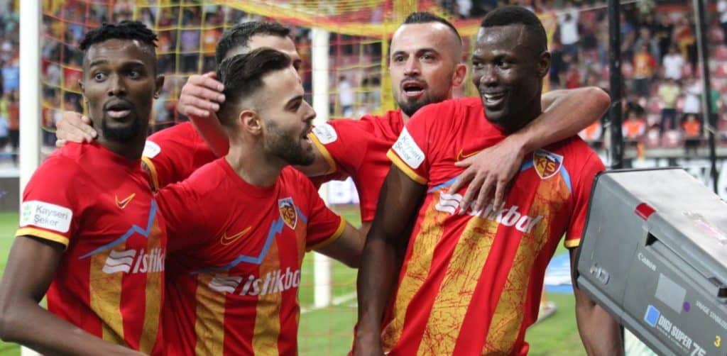 Istanbulspor punktet in Sivas – Kayseri schlägt Antalya – Remis zwischen Gaziantep und Ümraniye