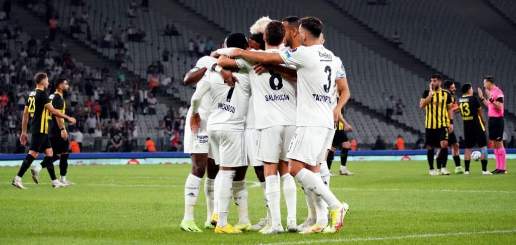 Besiktas gewinnt Testspiel gegen Charleroi aus Belgien