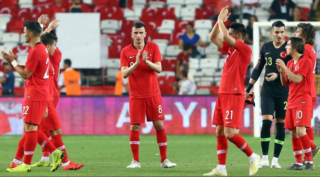 Türkischer Ex-Nationalspieler Oguzhan Özyakup beendet Karriere mit 31 Jahren
