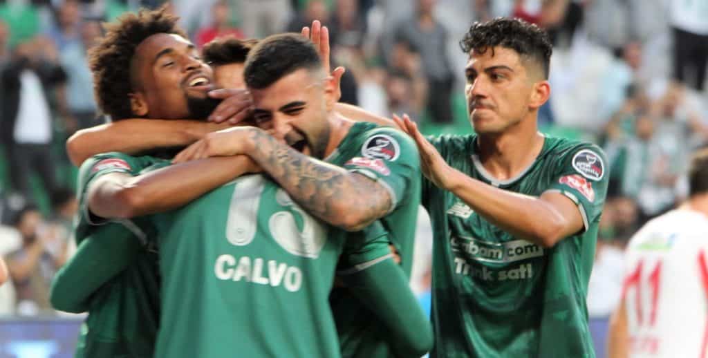 Süper Lig-Sonntag: Konya besiegt Ümraniye – Erster Saisonsieg für Hatay – Remis zwischen Alanya und Giresun