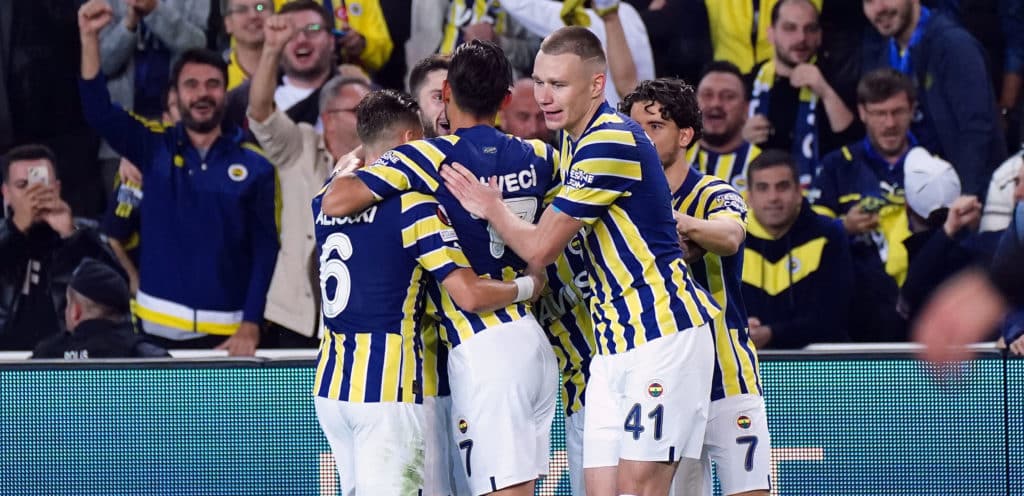 Fenerbahce zerlegt die Zyprioten von AEK Larnaka – Gäste mit 2:0 noch gut bedient